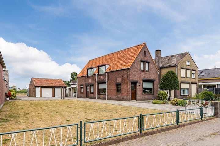 Vrijstaande woning te koop: Buijenstraat 15, Roosendaal