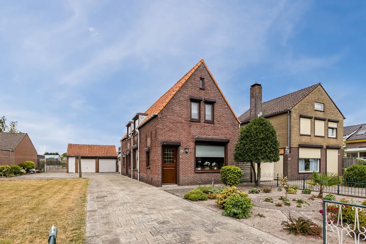 Vrijstaande woning te koop: Buijenstraat 15, Roosendaal