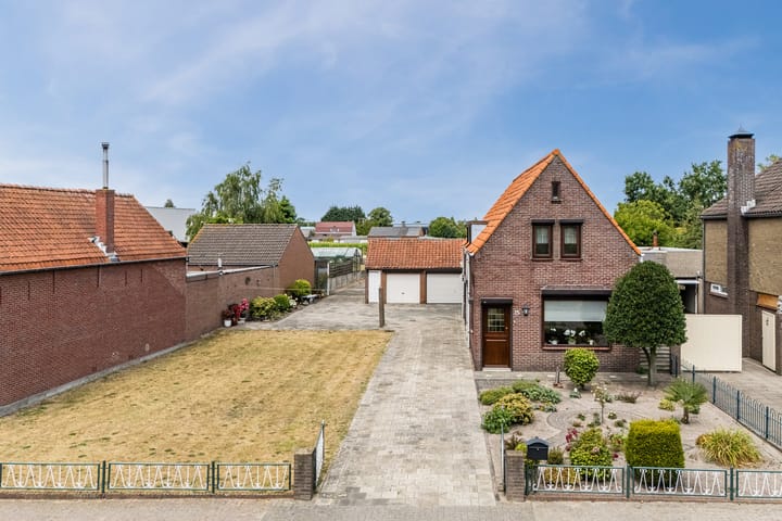Vrijstaande woning te koop: Buijenstraat 15, Roosendaal