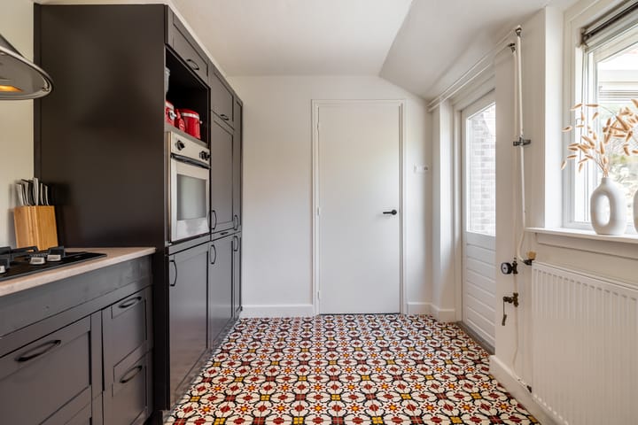 Twee-onder-één-kap te koop: Spoorstraat 37, Dorst