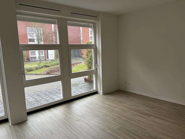 Foto 5 van Lariksplaats 114