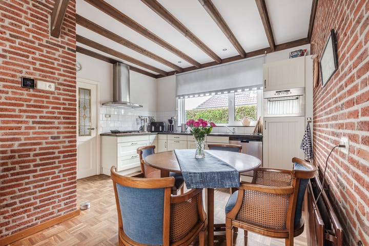 Vrijstaande woning te koop: Munnikhofsestraat 15, Deest