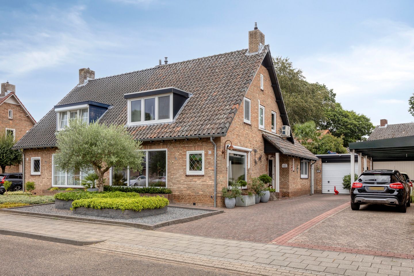 Foto 1 van Leeuwerikstraat 12