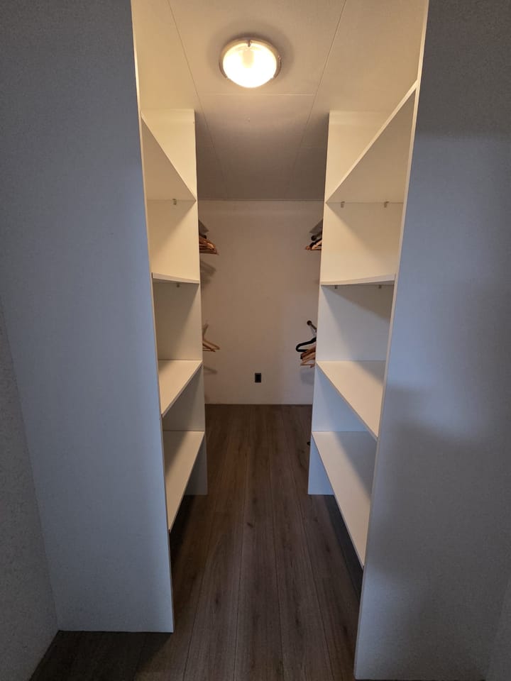 Appartement te huur: Warmoesweg 10, Erica