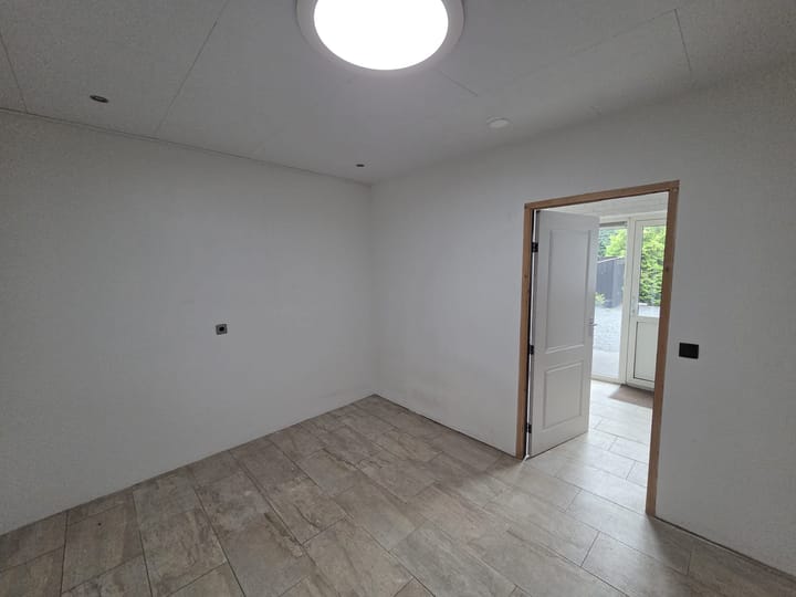 Appartement te huur: Warmoesweg 10, Erica