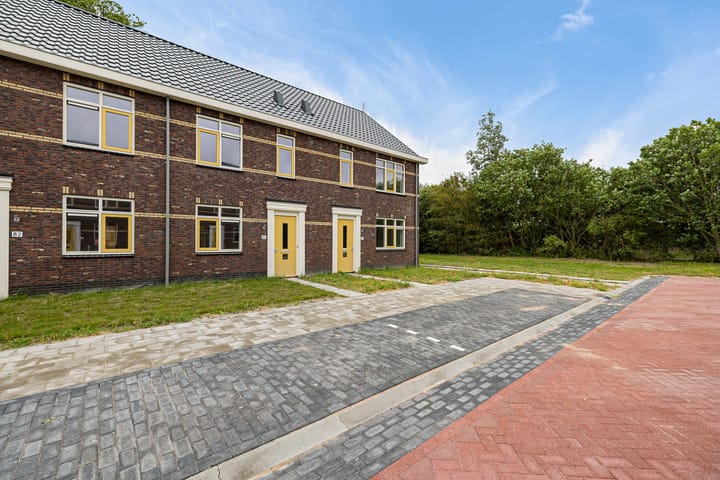 Woning te koop: van Wijngaardenstraat 80, St.-Jacobiparochie