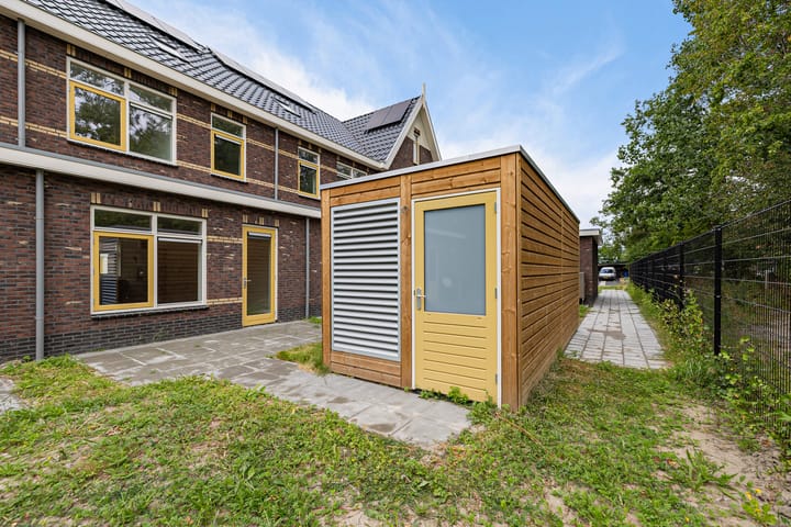 Woning te koop: van Wijngaardenstraat 80, St.-Jacobiparochie