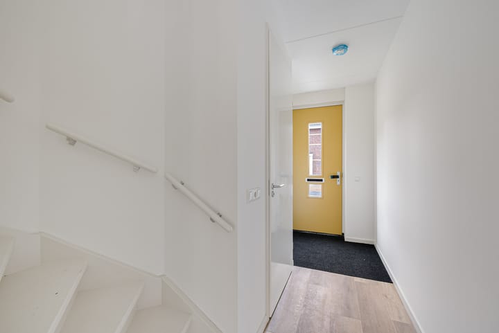 Woning te koop: van Wijngaardenstraat 80, St.-Jacobiparochie