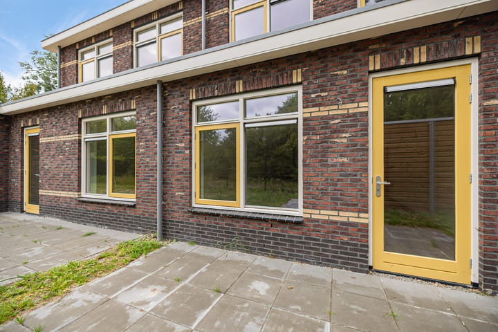 Woning te koop: van Wijngaardenstraat 80, St.-Jacobiparochie