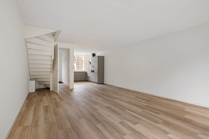 Woning te koop: van Wijngaardenstraat 80, St.-Jacobiparochie