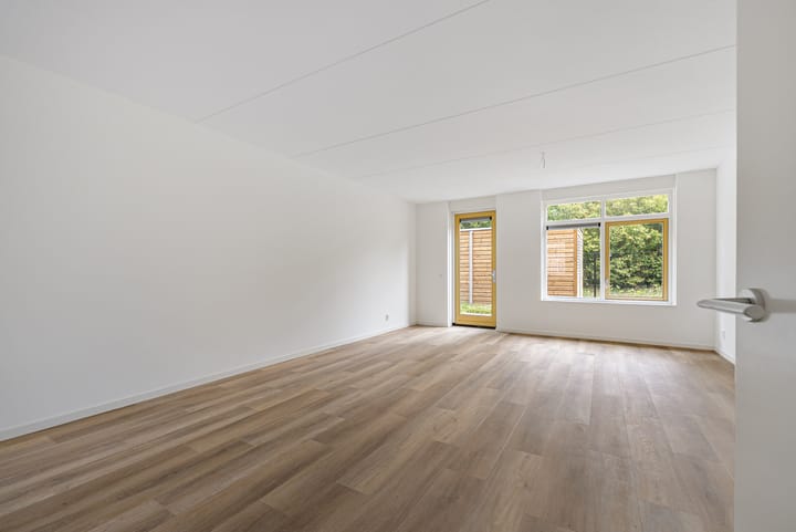 Woning te koop: van Wijngaardenstraat 80, St.-Jacobiparochie
