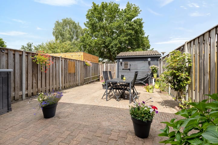 Hoekwoning te koop: Glenn Millerstraat 104, Arnhem