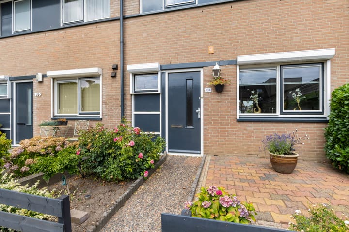 Hoekwoning te koop: Glenn Millerstraat 104, Arnhem