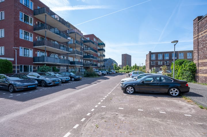 Photo 4 of Anubisstraat 212