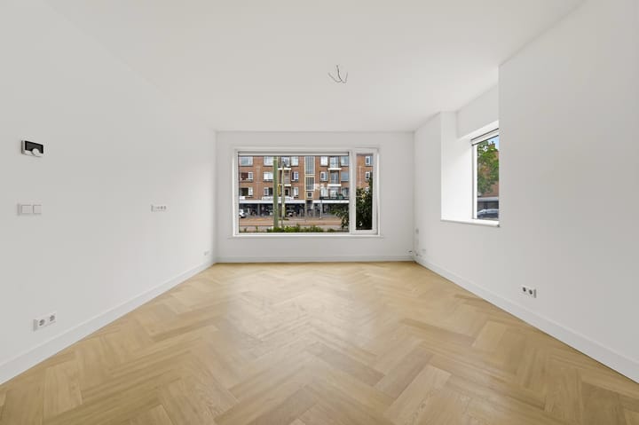 Appartement te koop: Koningin Julianalaan 83, Voorburg