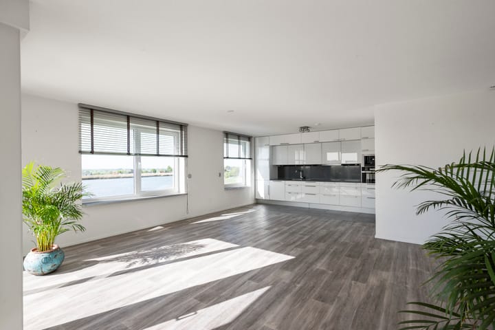 Foto 4 van Uiterwaard 37