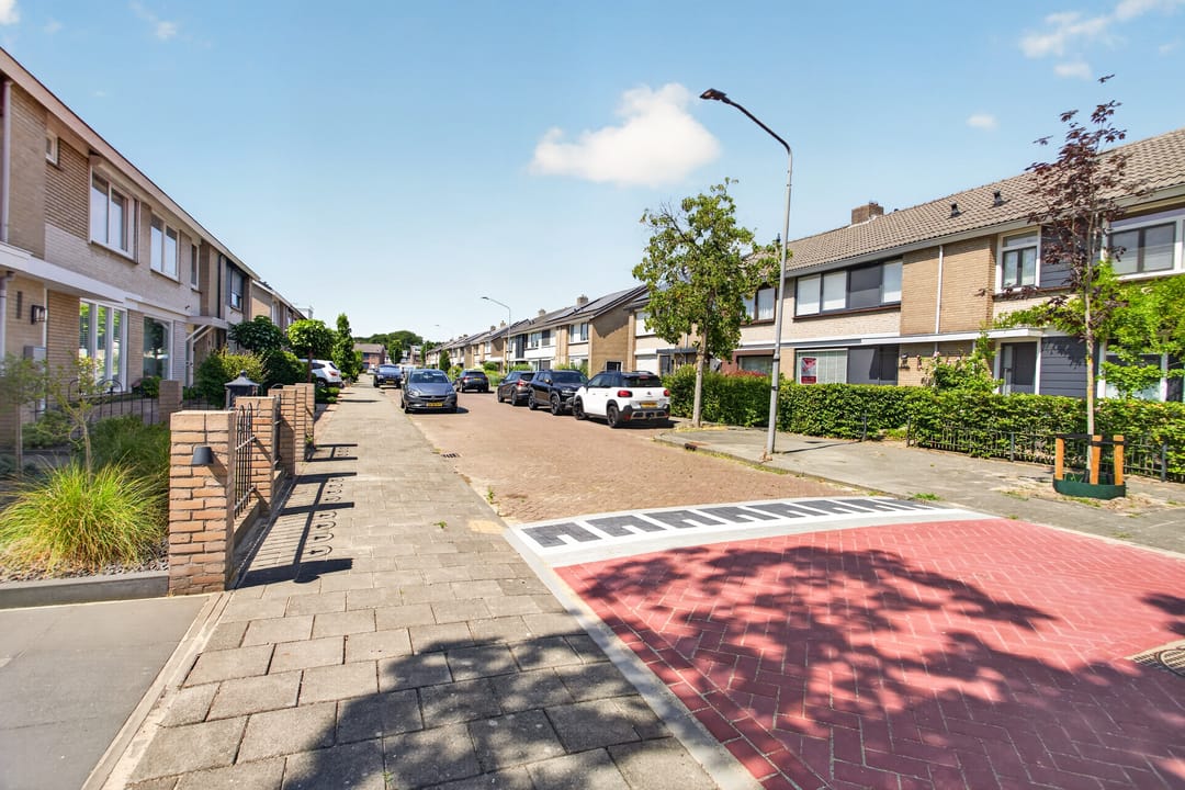 Photo 53 of Reesstraat 14
