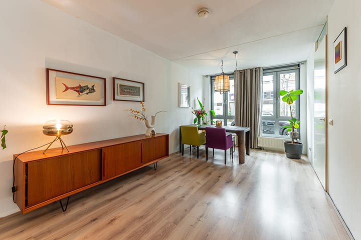 Tussenwoning te koop: Veerstraat 17, Hilversum