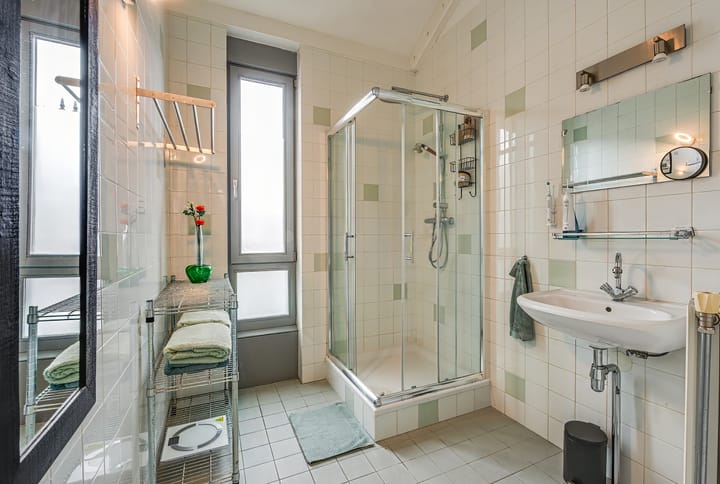 Tussenwoning te koop: Veerstraat 17, Hilversum