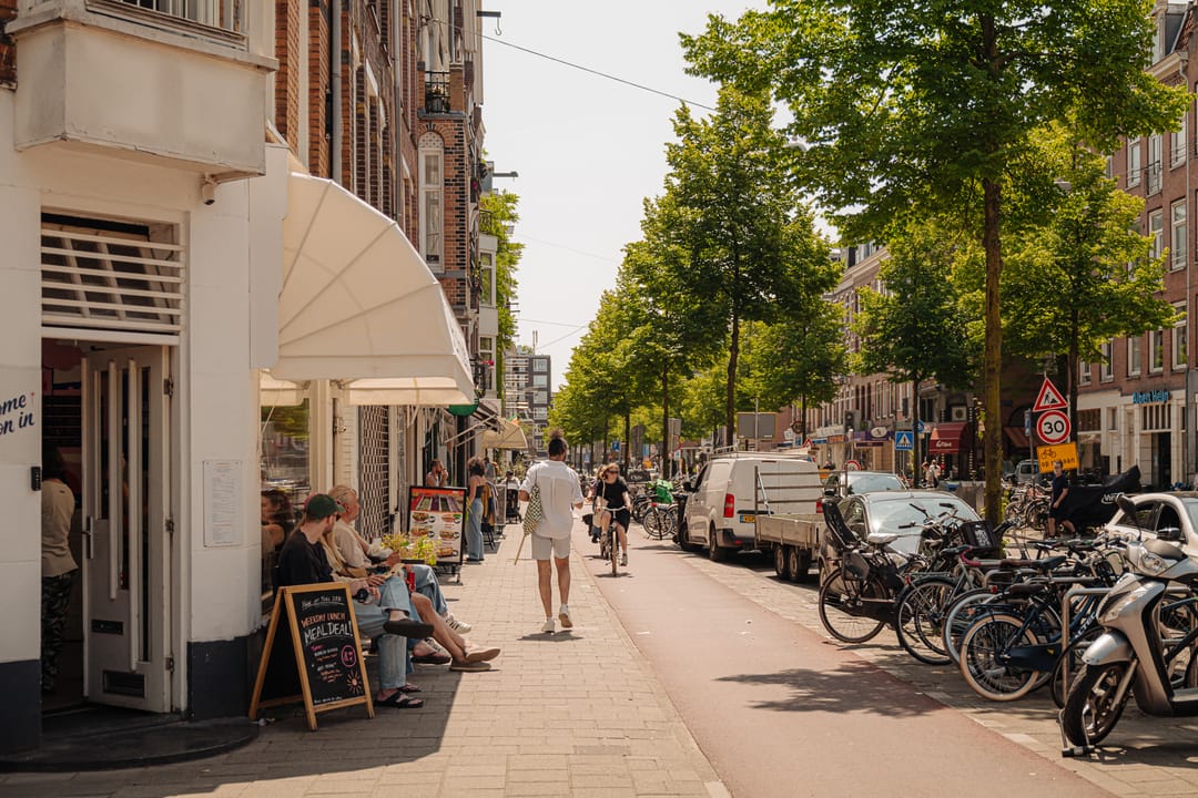 Photo 22 of Brederodestraat 66-3