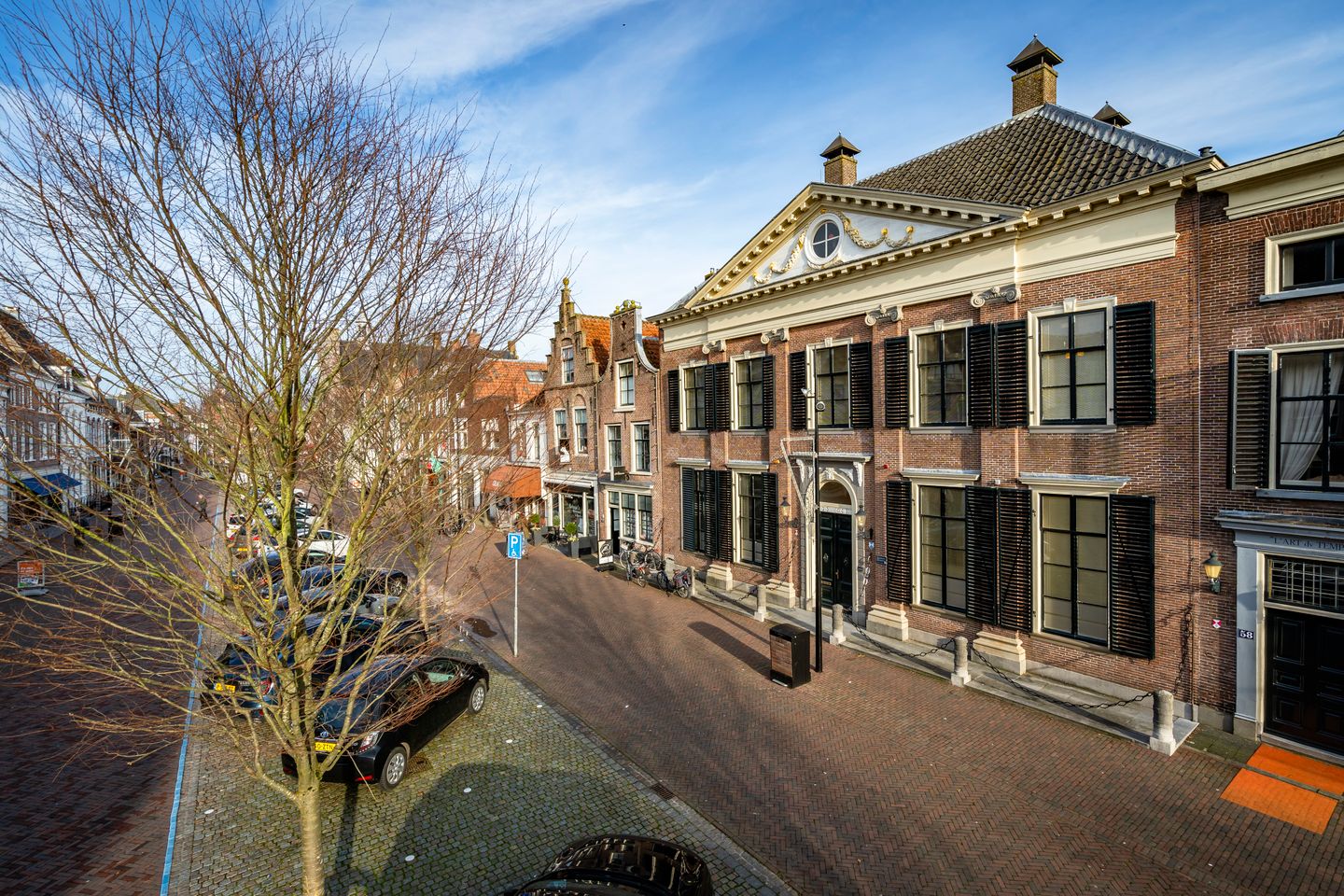 View photo 3 of Voorstraat 56