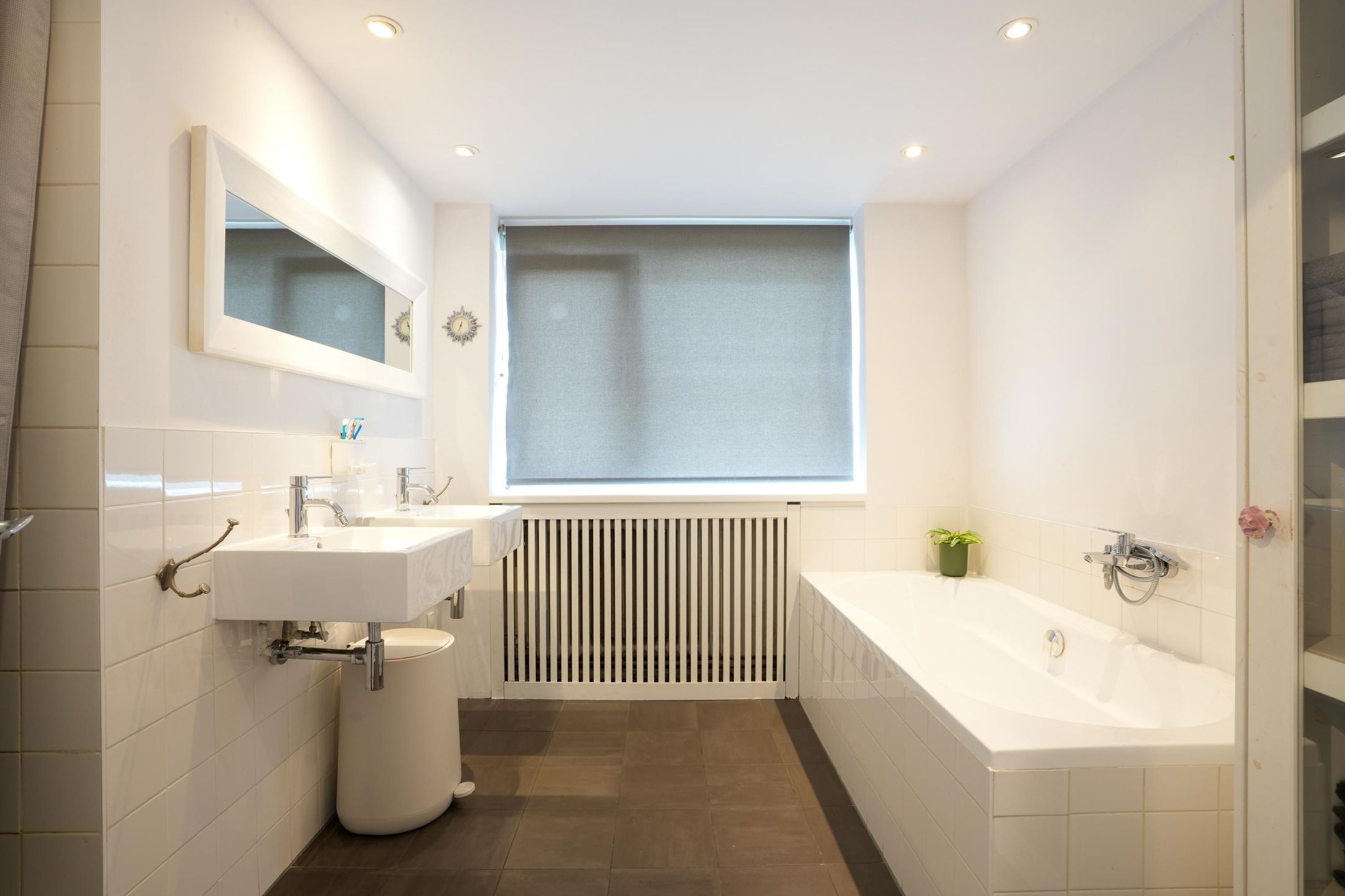 Photo 27 of Heerstraat 12