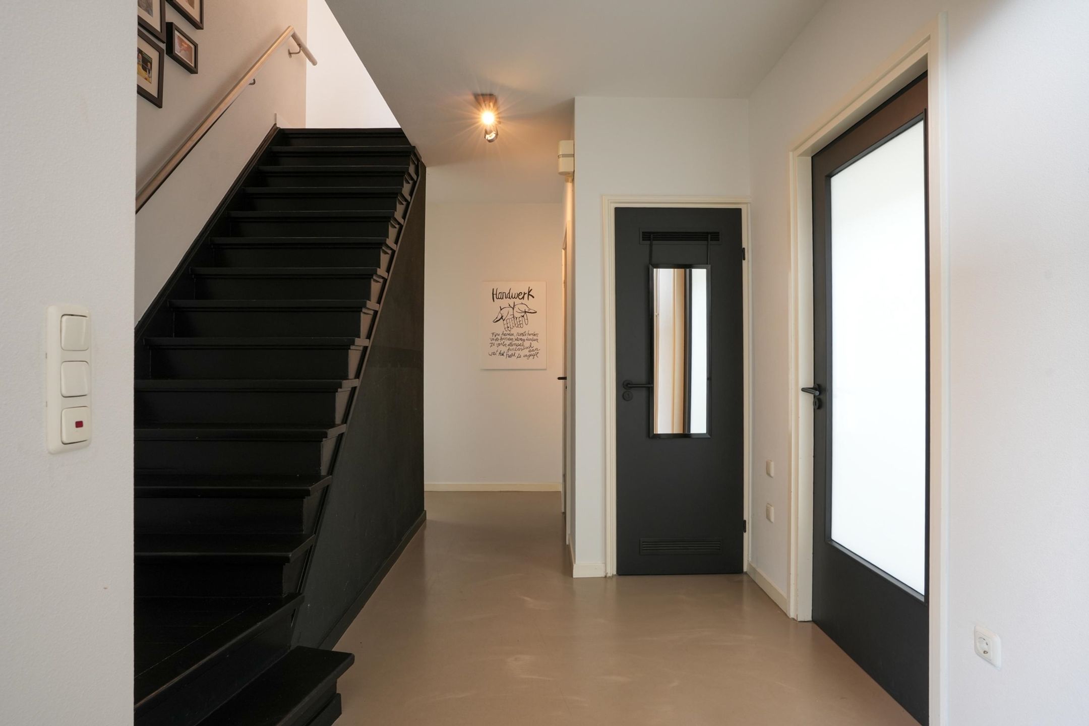 Photo 18 of Heerstraat 12