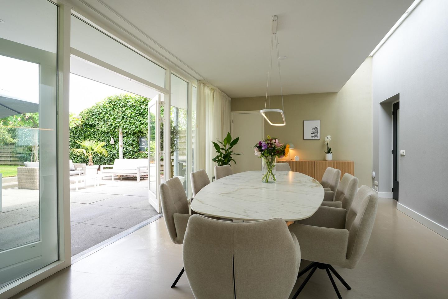 Photo 10 of Heerstraat 12