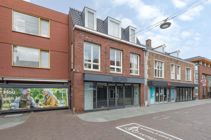 Grotestraat 76