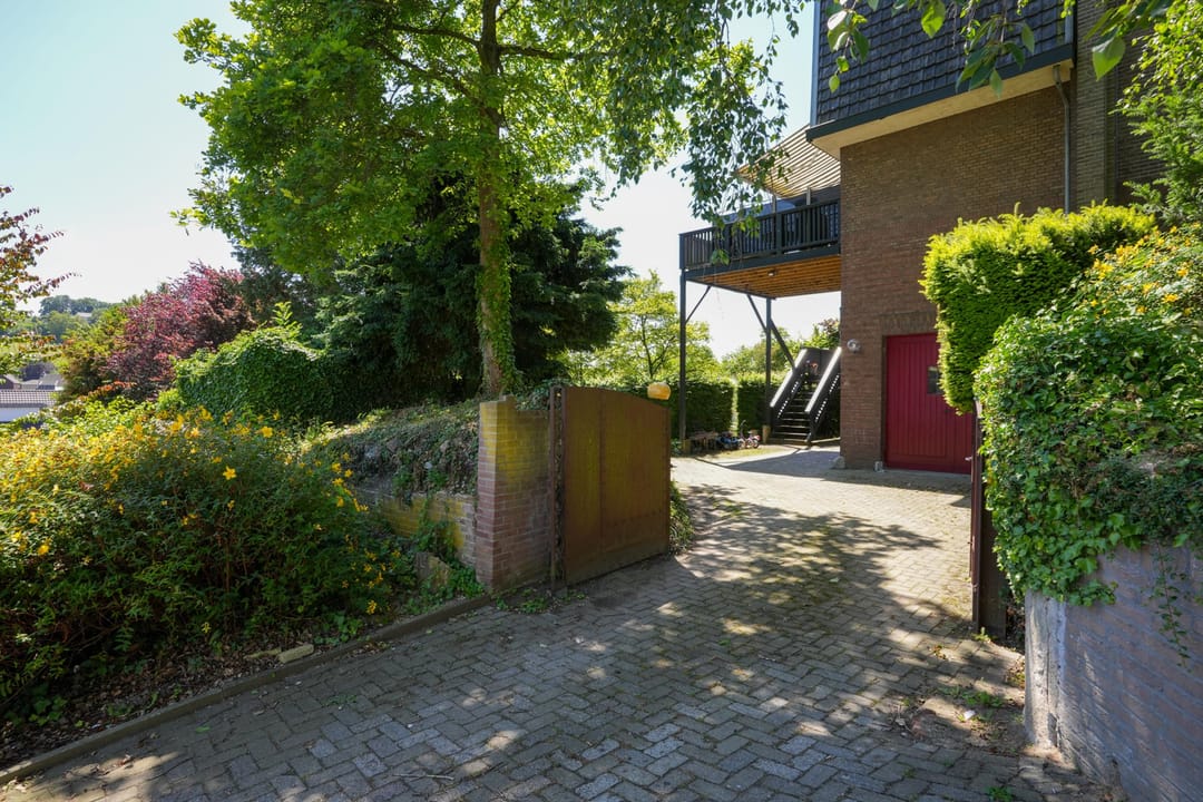 Photo 53 of Prof. Cobbenhagenstraat 3