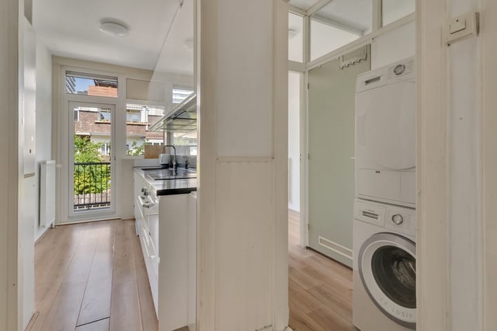 Appartement te koop: Volkerakstraat 10, 'S-Gravenhage