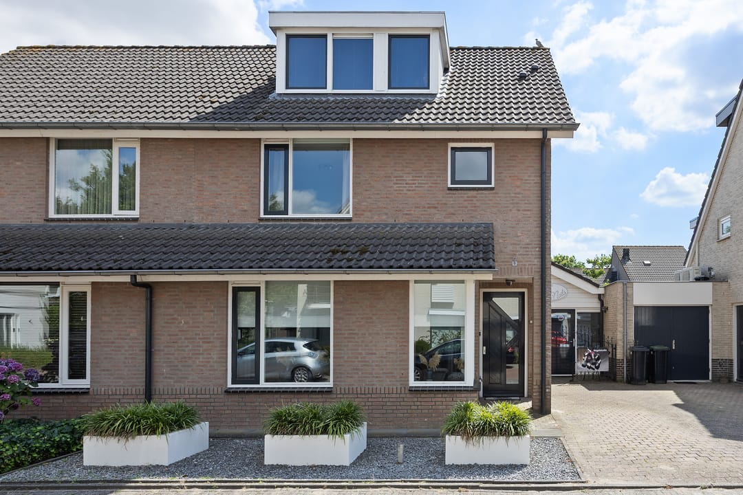 Foto 43 van van Loonstraat 26