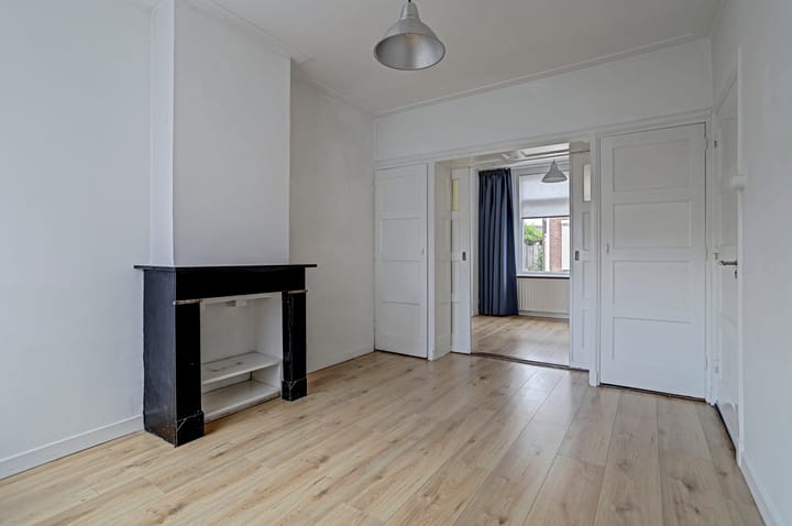 Hoekwoning te koop: Kasteeldreef 93, Tilburg