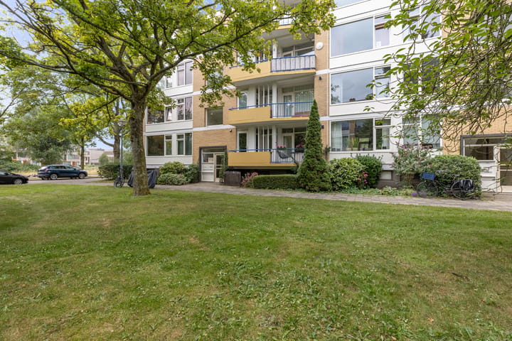 Appartement te koop: Van Ostadelaan 50, Alkmaar