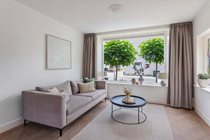 Twee-onder-één-kap te koop: Joan Coststraat 42, Enschede