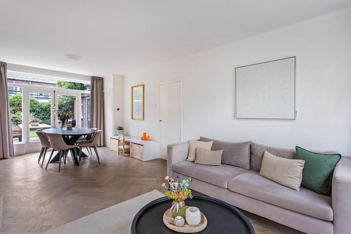 Twee-onder-één-kap te koop: Joan Coststraat 42, Enschede