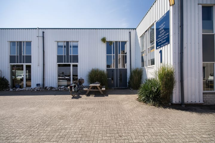 Drs. W. van Royenstraat 1-C