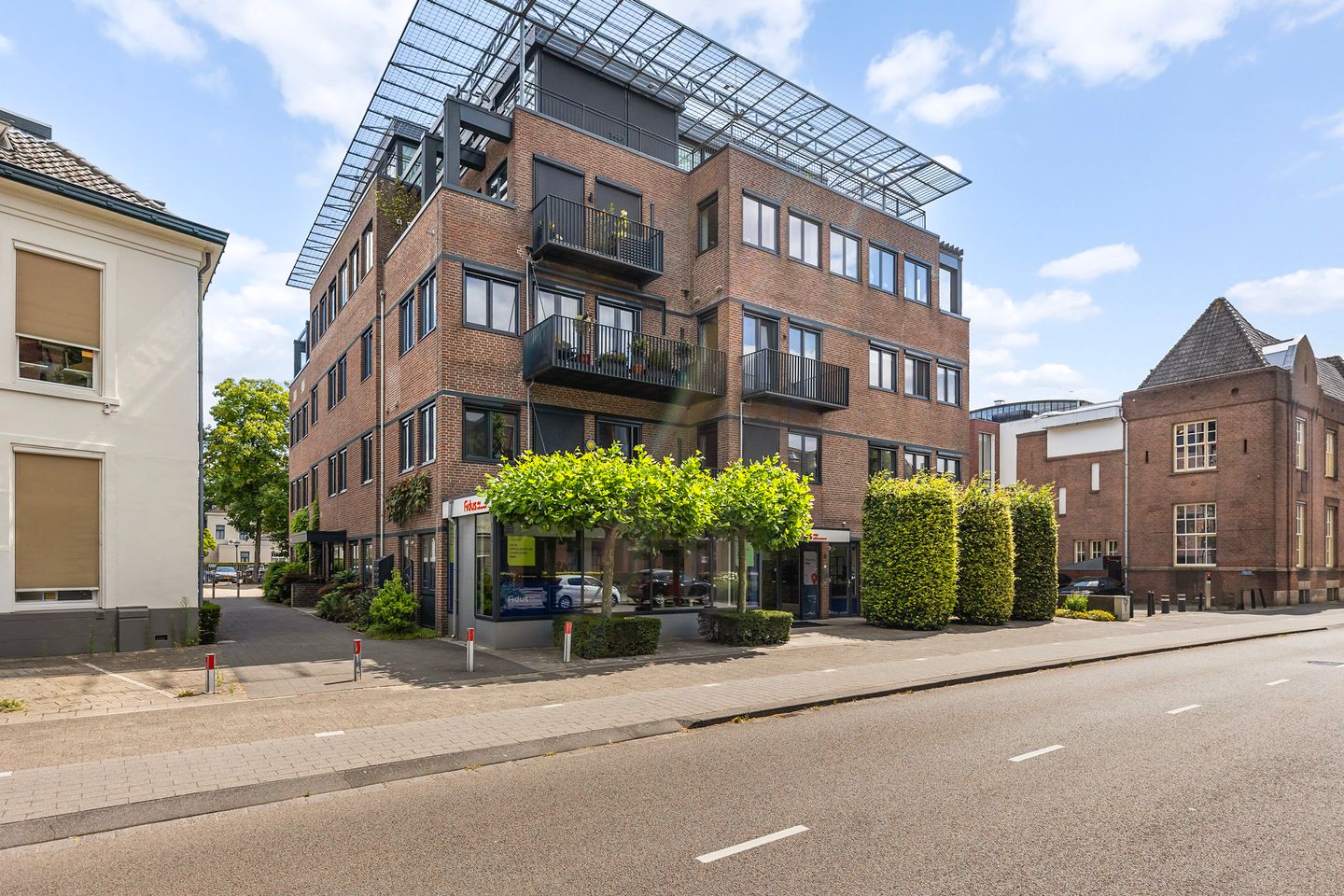 View photo 4 of Kerklaan 6