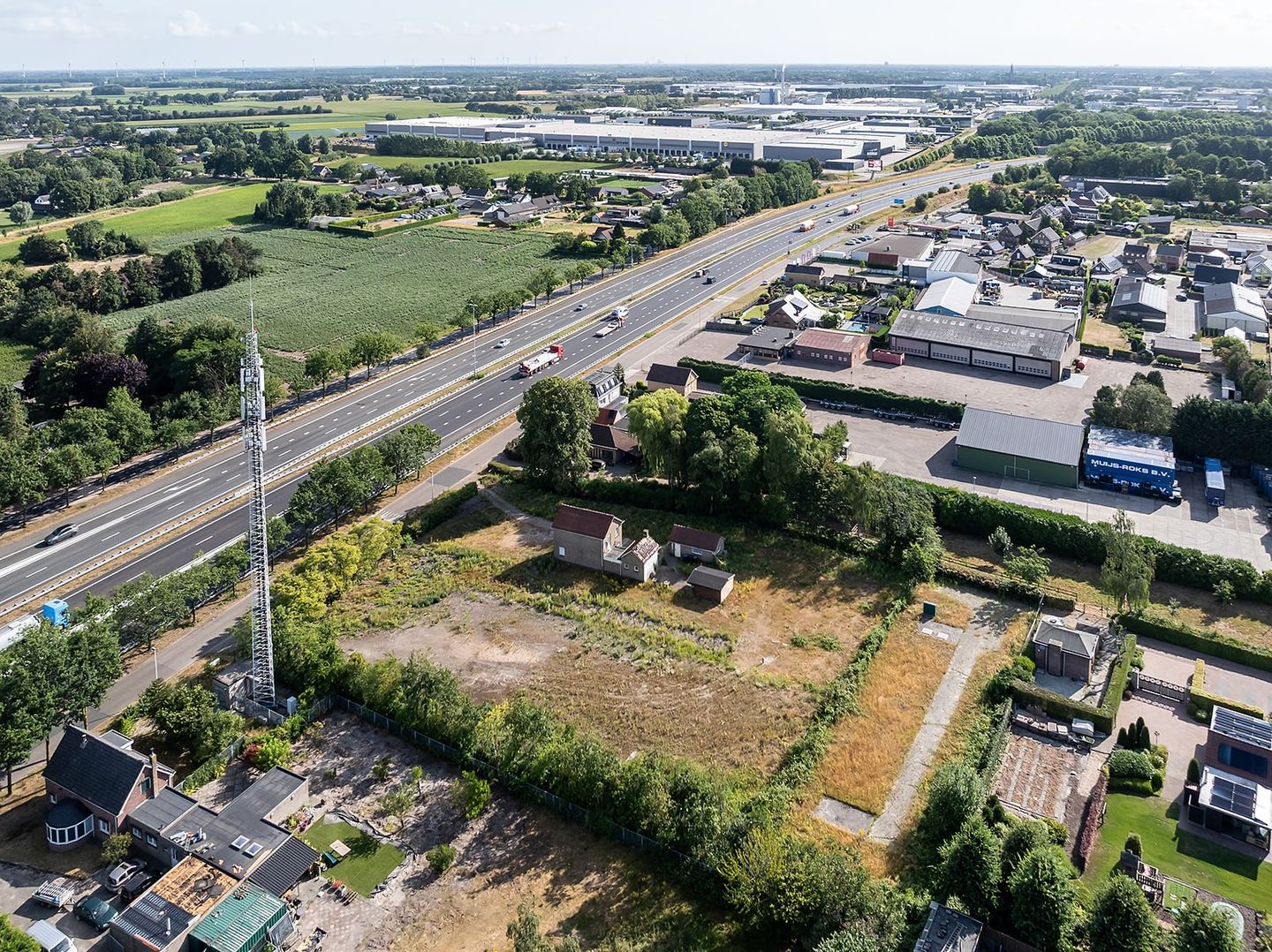 Bekijk foto 4 van Roosendaalseweg 23