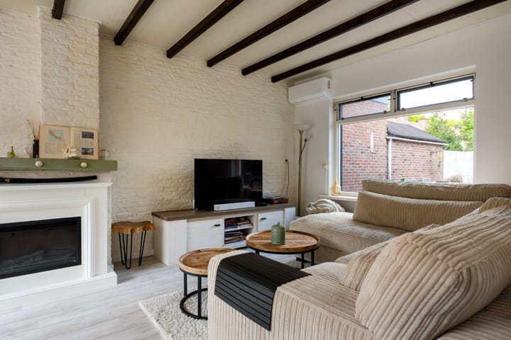 Tussenwoning te koop: Edisonstraat 61, Roosendaal