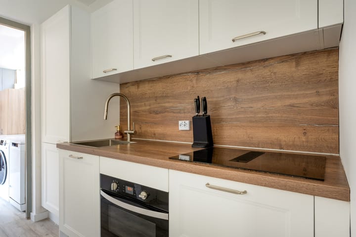Tussenwoning te koop: Edisonstraat 61, Roosendaal