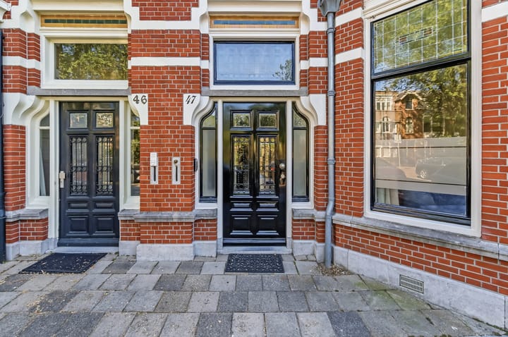 Tussenwoning te koop: Frederik Hendrikplein 47, 'S-Gravenhage