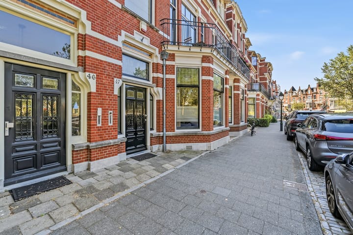 Tussenwoning te koop: Frederik Hendrikplein 47, 'S-Gravenhage