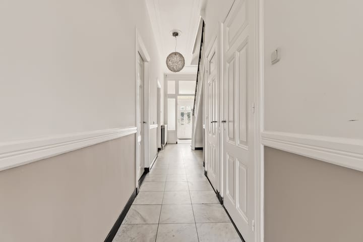 Tussenwoning te koop: Frederik Hendrikplein 47, 'S-Gravenhage
