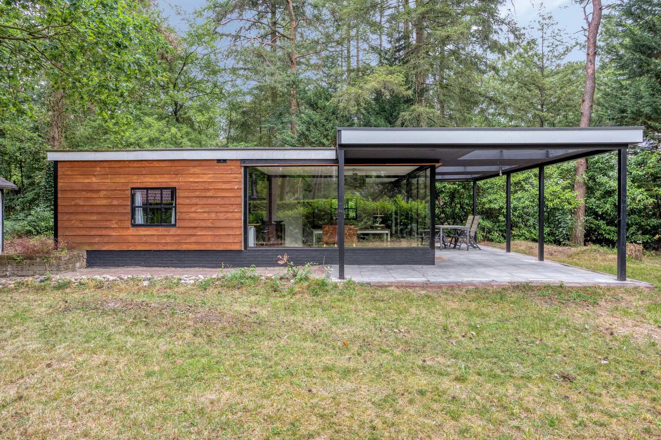 2-bedroom freehold villa in Winterswijk — photo 1 of 5