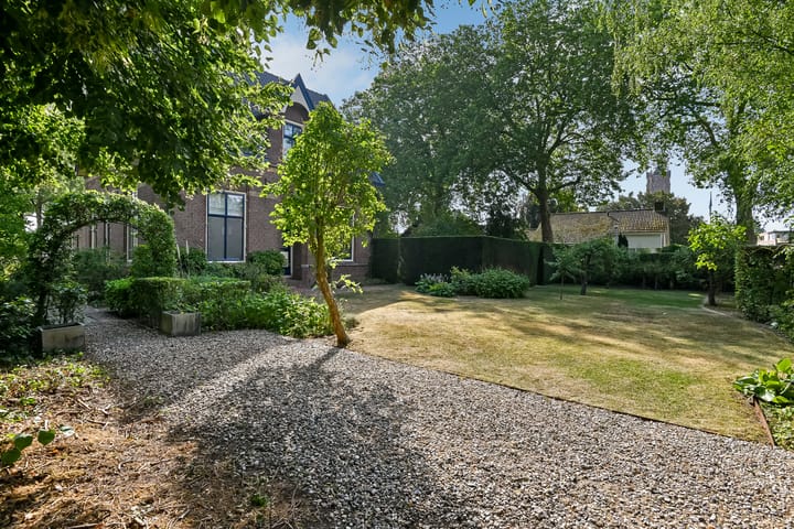 Vrijstaande woning te koop: Grote Molenstraat 20, Elst (Ge)