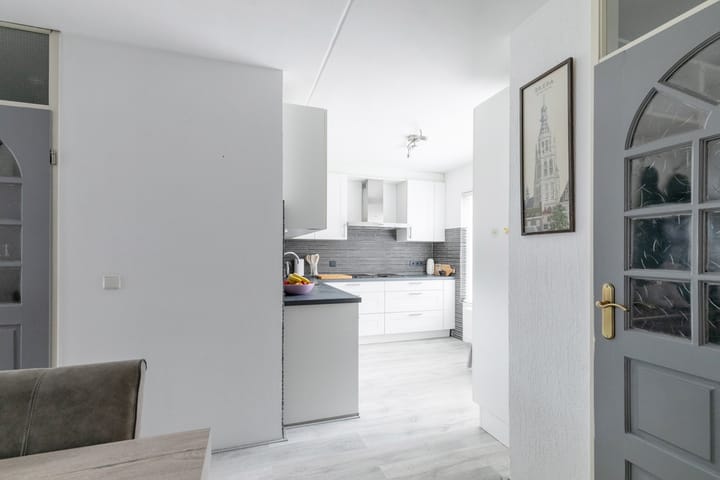 Tussenwoning te koop: Dennenbroek 45, Breda