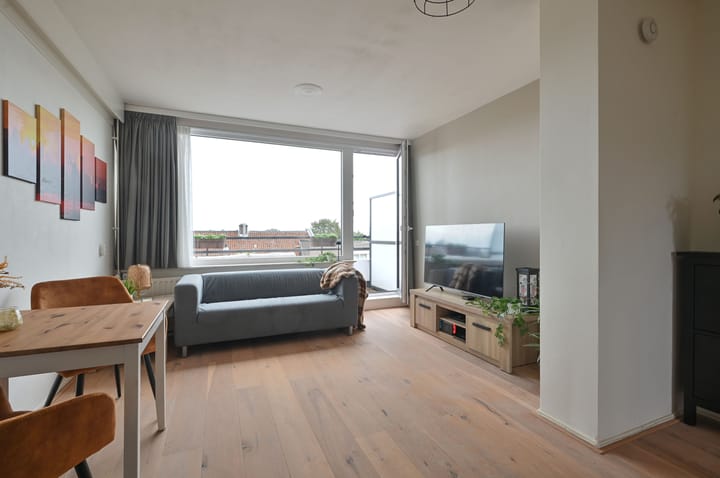 Studio te koop: van Weedestraat 205, Soest