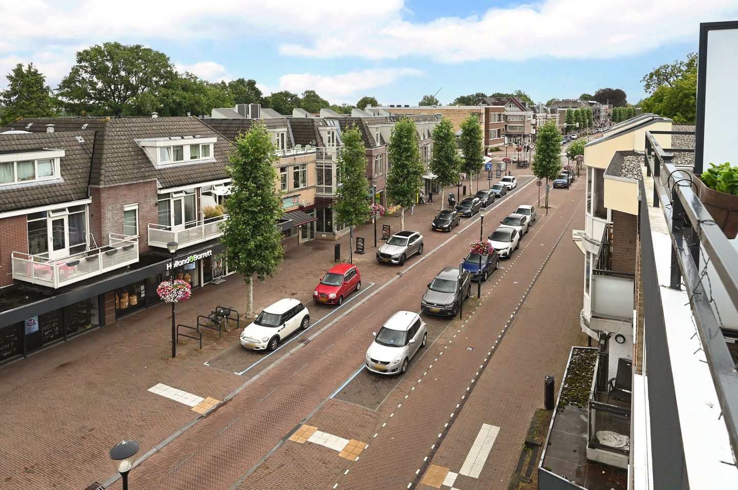 Photo 10 of van Weedestraat 205