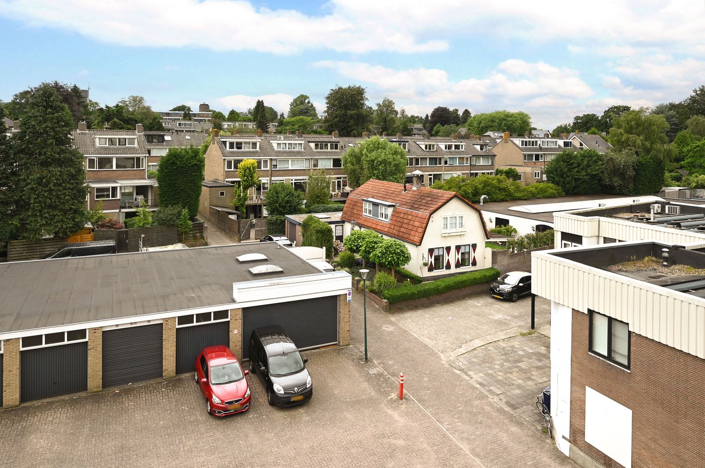 Photo 20 of van Weedestraat 205